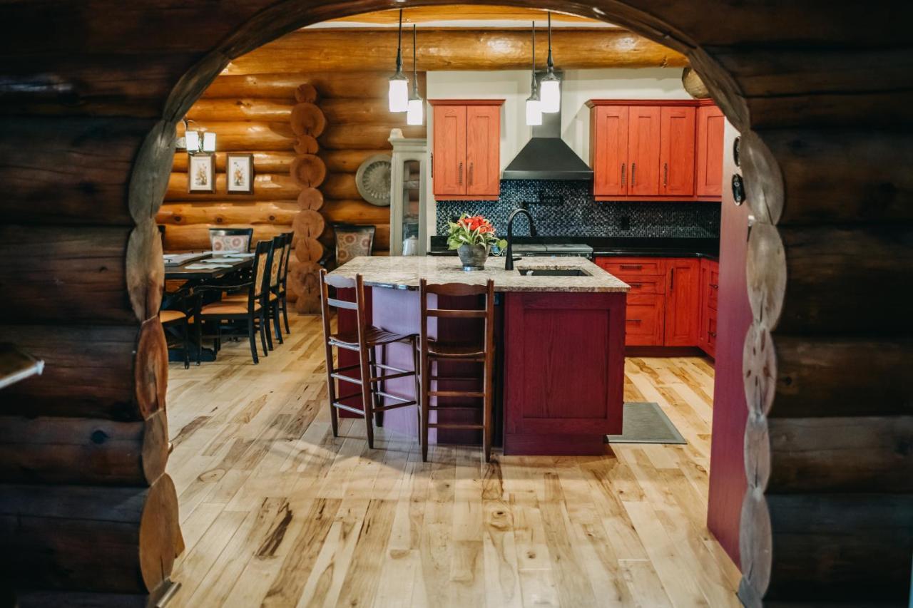 The Lodge At Lakeshore Belle River المظهر الخارجي الصورة